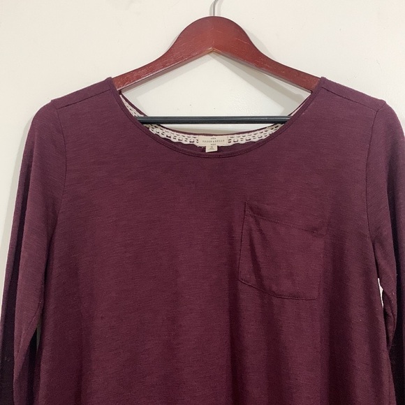 MASÓN & BELLE wine and floral loose blouse size S - Picture 5 of 7